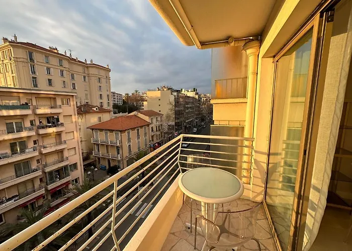 Cannes Carnot 1