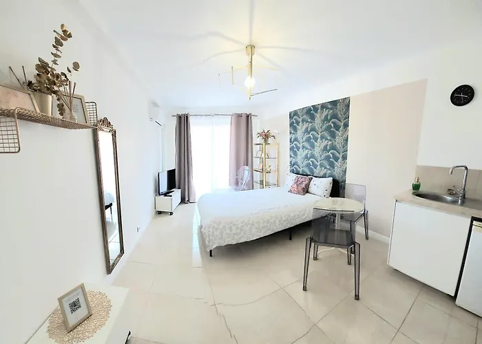 Cannes Carnot 1